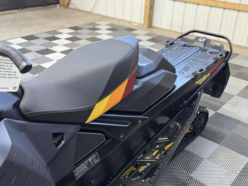2027 Ski-doo Mxz 850 E-tec Adrenaline With Blizzard Package alt