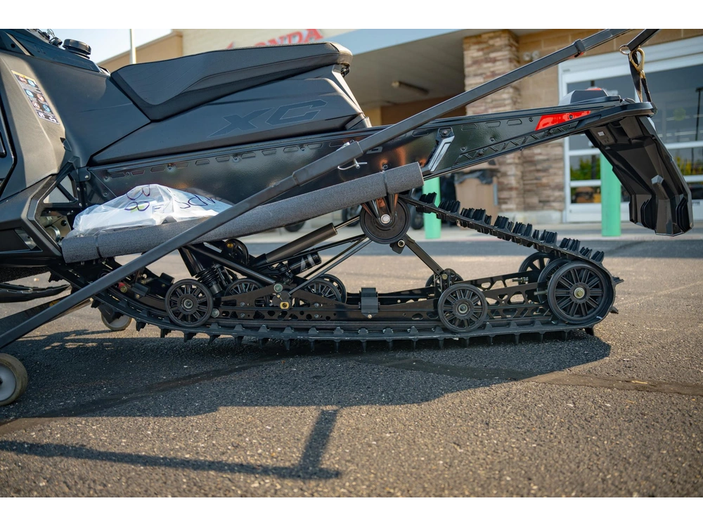 2027 Polaris 850 Switchback Assault Xc 146 alt