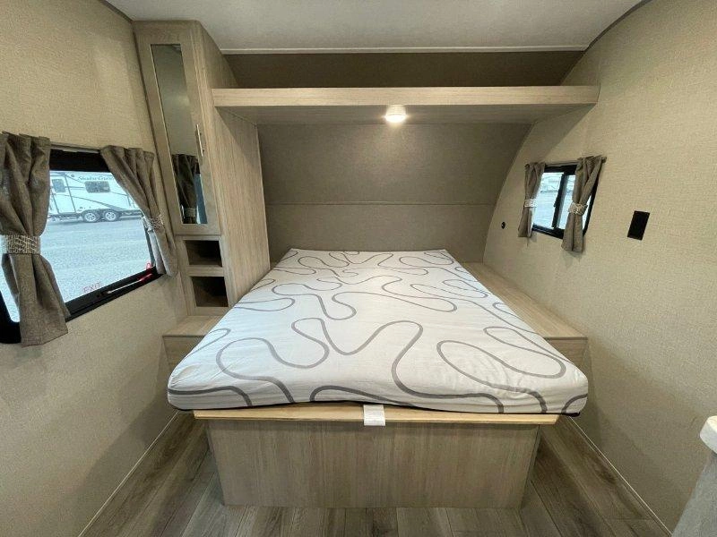 Coachmen Catalina 184fqs 2022 alt