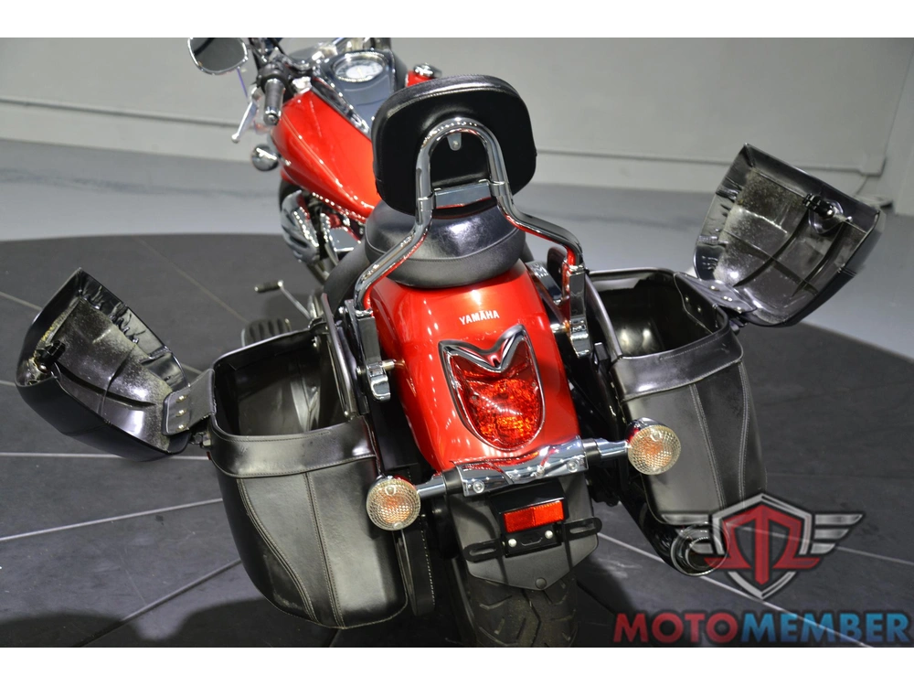 2011 Yamaha V Star 950 Tourer alt