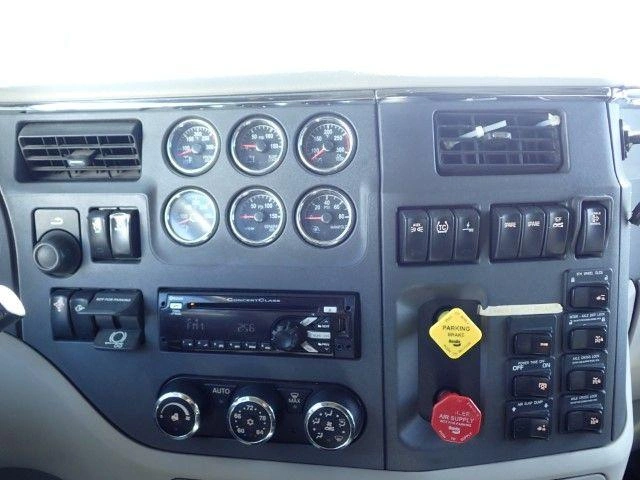 Peterbilt 567 2019