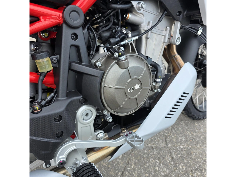 2027 Aprilia Tuareg 660 alt