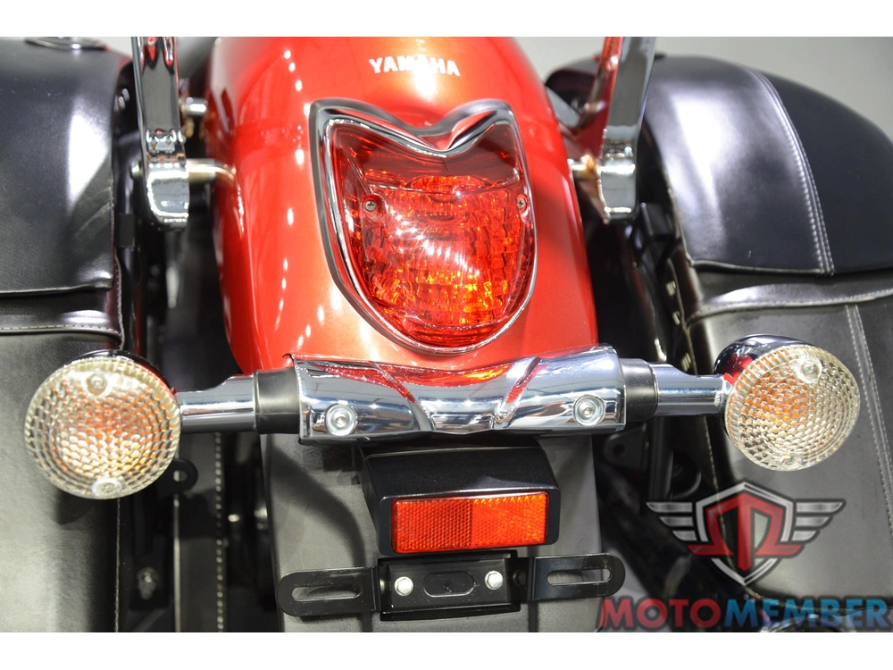 2011 Yamaha V Star 950 Tourer alt