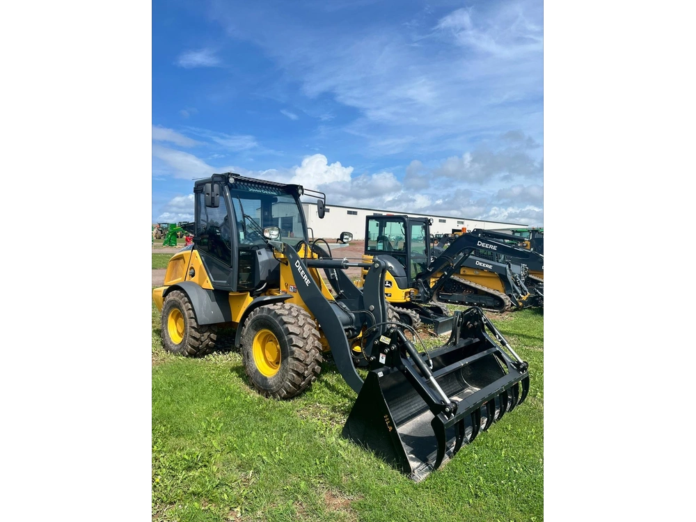 John Deere 304 G 2023