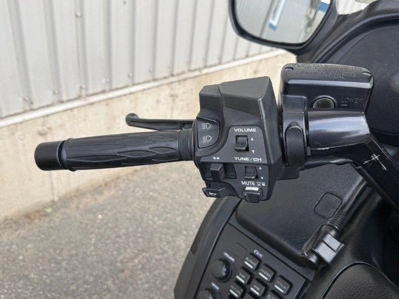 2014 Honda Gold Wing F6b alt