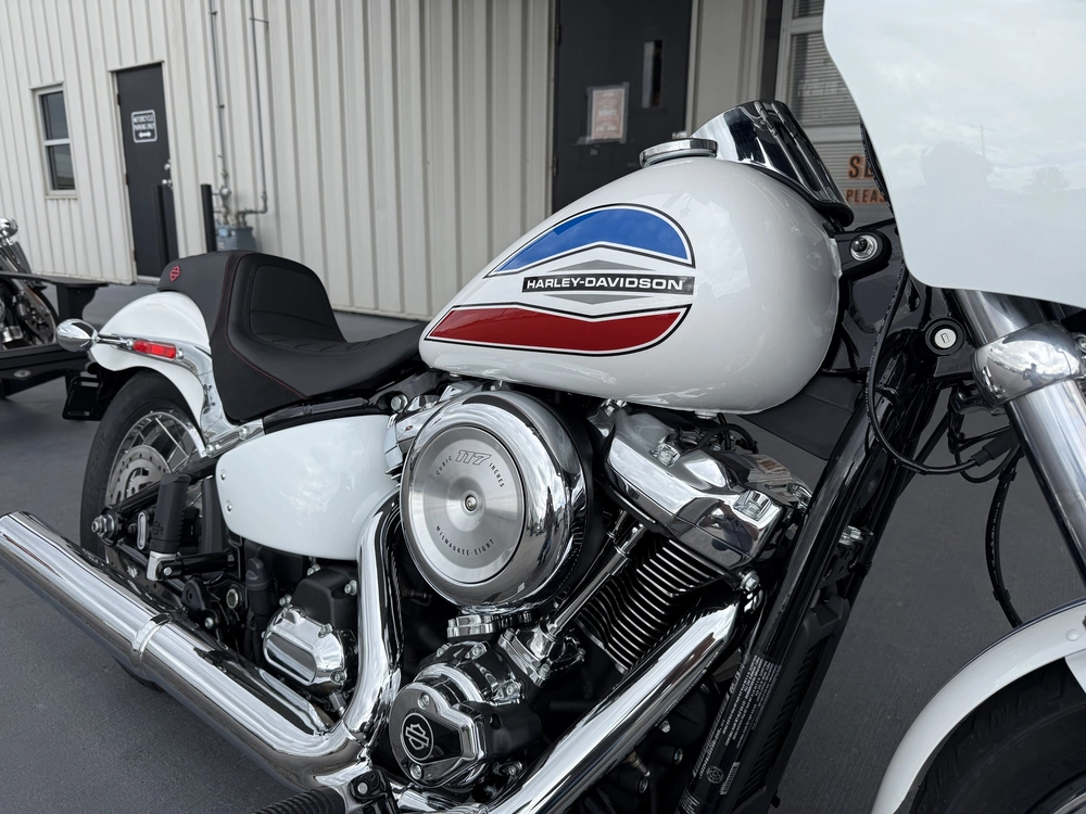 2026 Harley-davidson Super Glide alt
