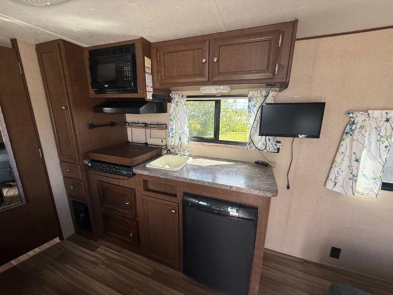 2017 Shasta Oasis 18fq