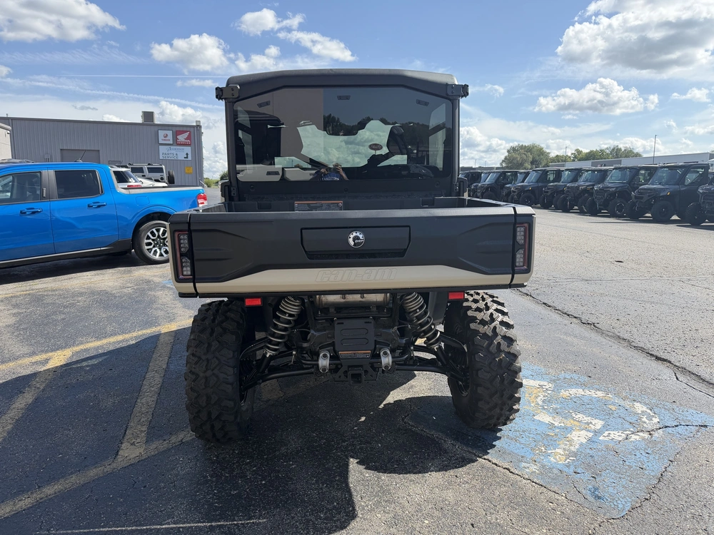 2026 Can-am Ssv Defender Limited 65 Hd11