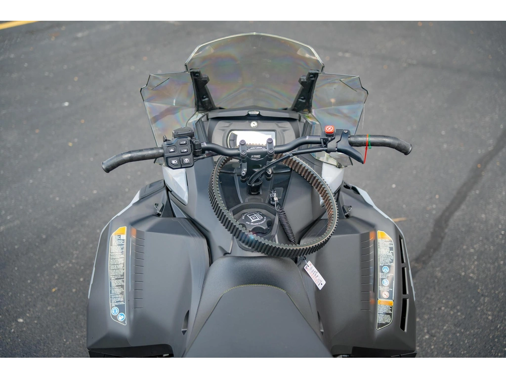 2026 Ski-doo Renegade® Adrenaline® 900 Ace Turbo R Ripsaw 1.25_black alt