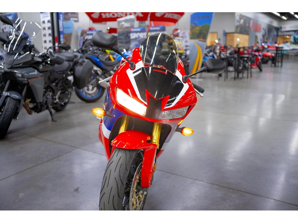 2024 Honda Cbr600rr alt