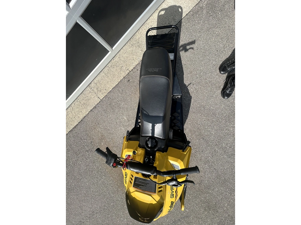 2026 Ski-doo Mxz 200 alt