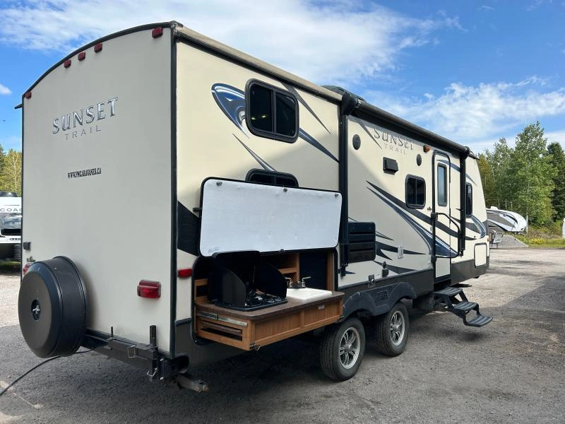2014 Sunset Trail St240 alt