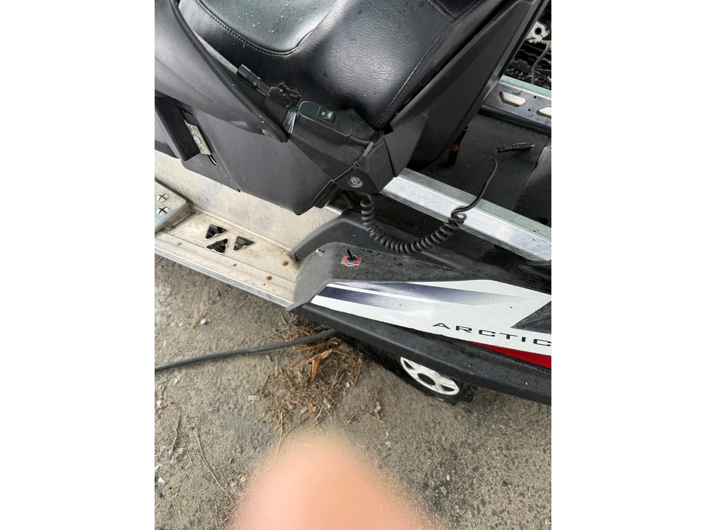 2010 Arctic Cat Tz1 Touring alt