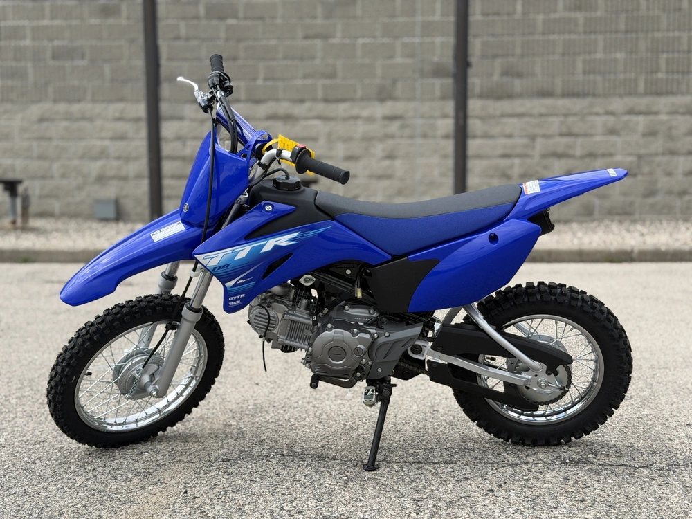 2027 Yamaha Tt-r110e alt
