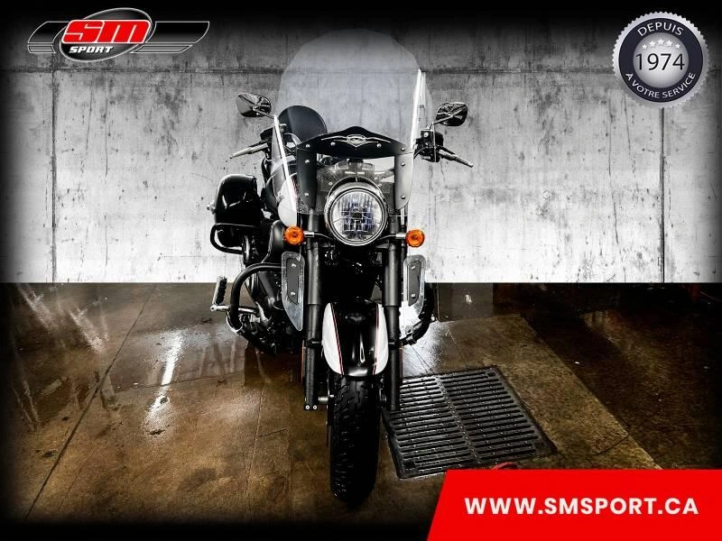Kawasaki Vulcan 1700 2014 alt