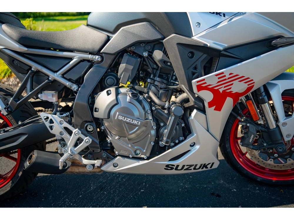 2024 Suzuki Gsx-8r Silver
