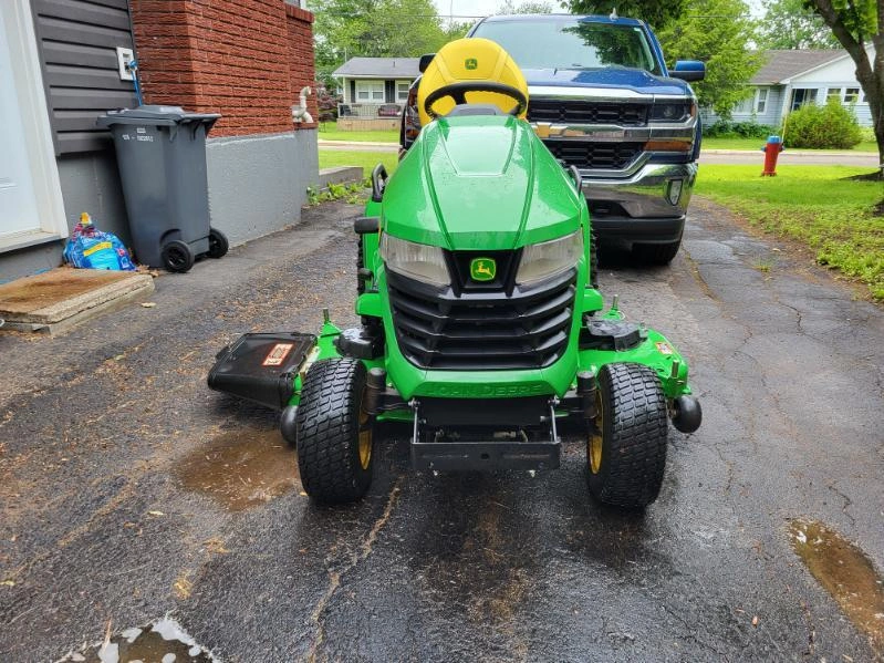 2023 John Deere X580 alt