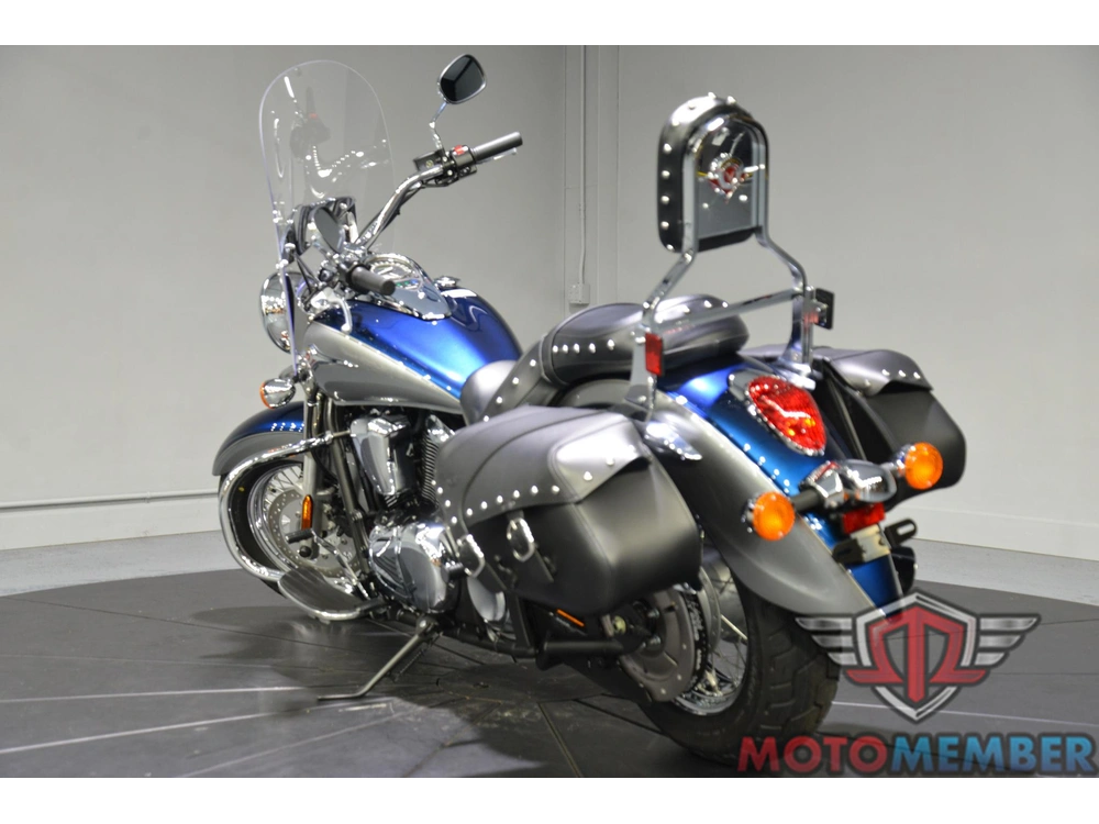 2025 Kawasaki Vulcan® 900 Classic Lt alt