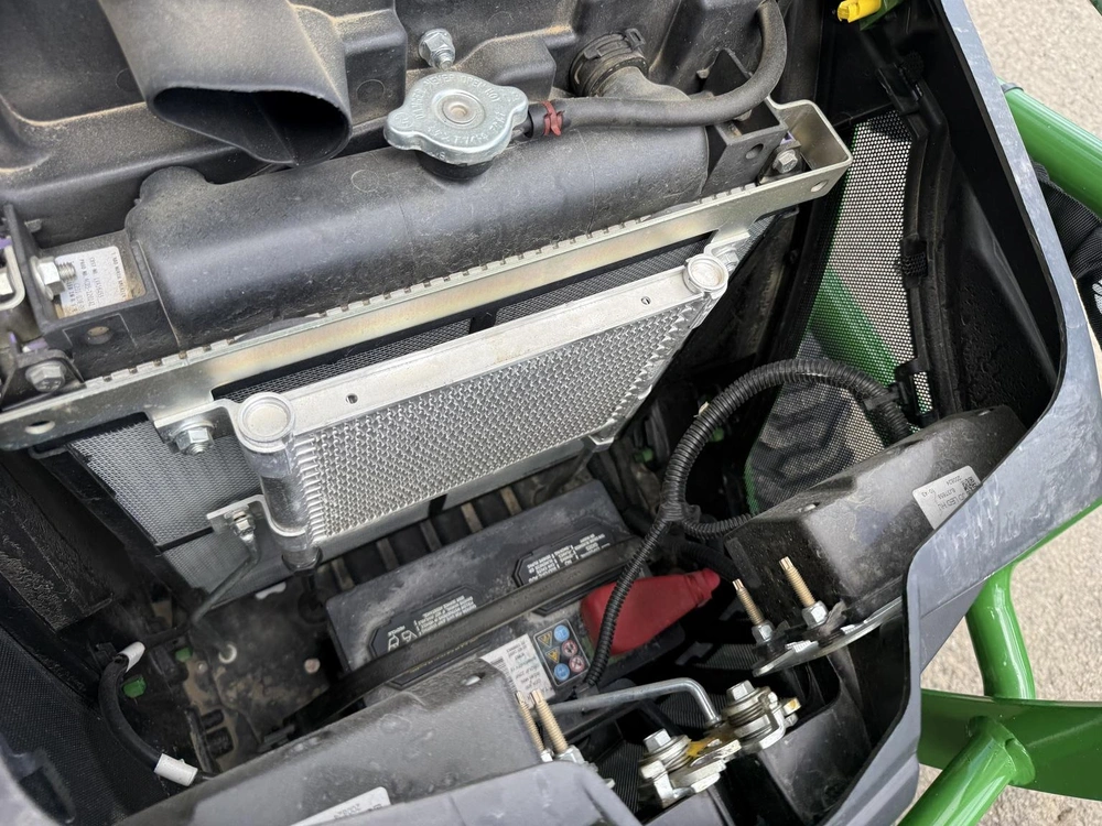 2025 John Deere 1025r alt