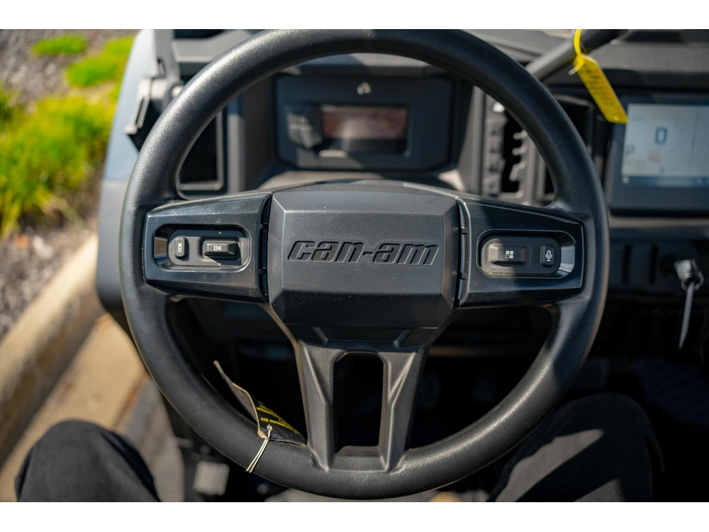 2026 Can-am Defender Xt Hd11 - 10.25" Display alt