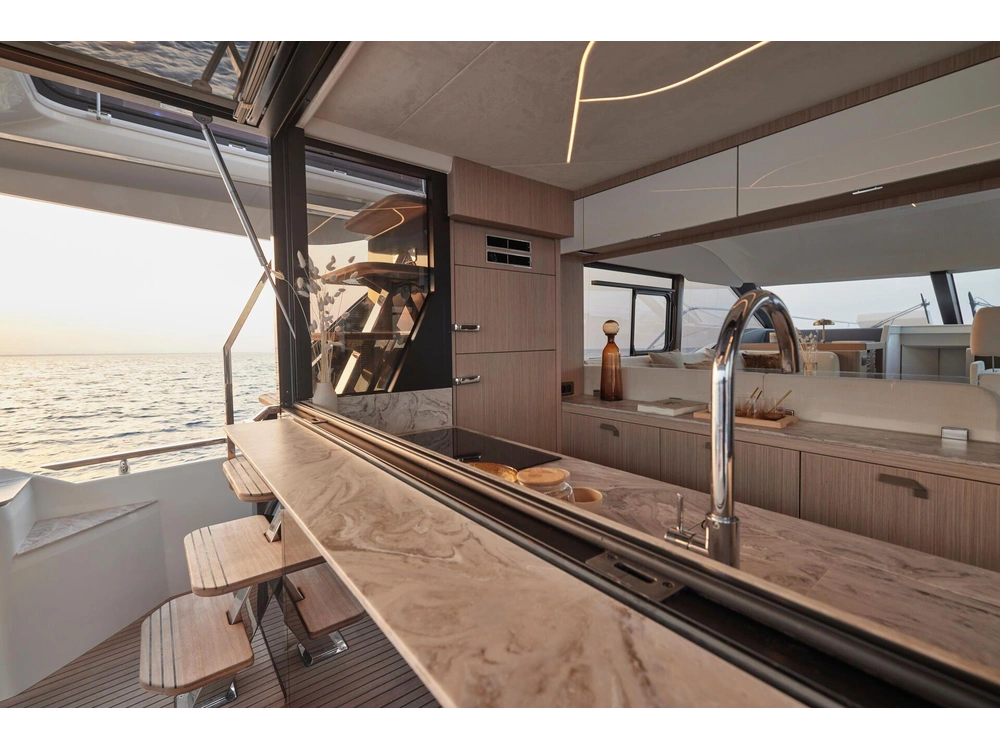 Prestige Yachts F 5.7 2028 alt