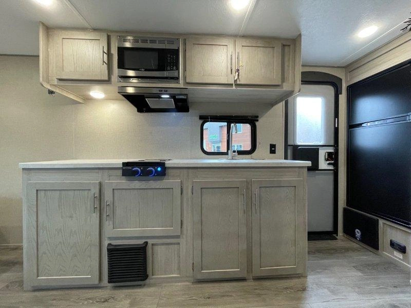 Coachmen Catalina 184fqs 2022 alt