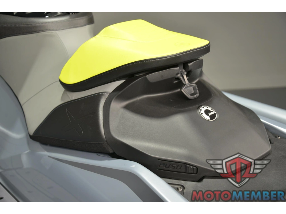 2026 Sea-doo Rxp-x™ 325 Ibr Ice Metal / Manta Green alt