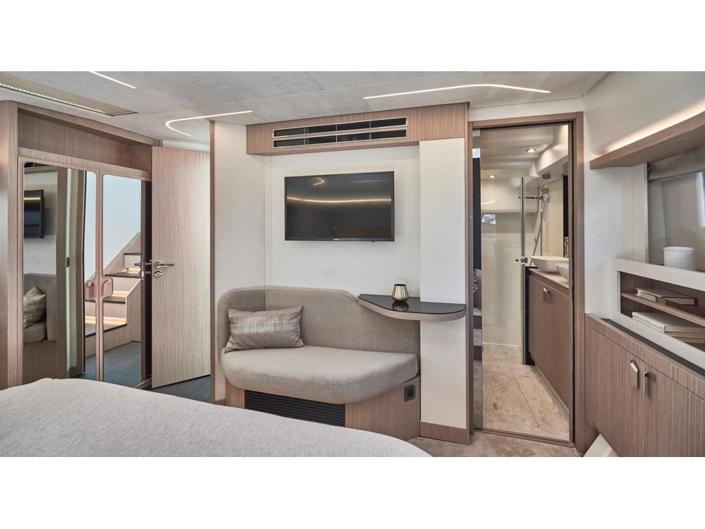 Prestige Yachts F 4.9 2028 alt