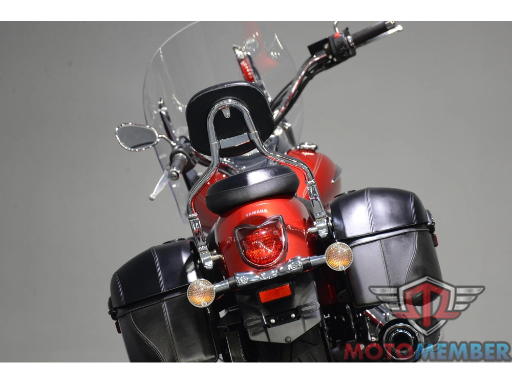 2011 Yamaha V Star 950 Tourer alt