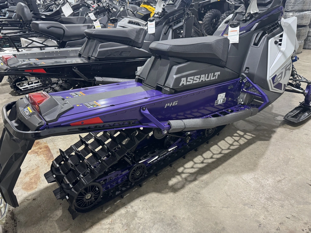 2027 Polaris Switchback Assault 9r 146 2.0 alt