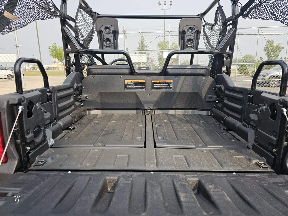 2026 Honda Pioneer 700-4 Deluxe alt