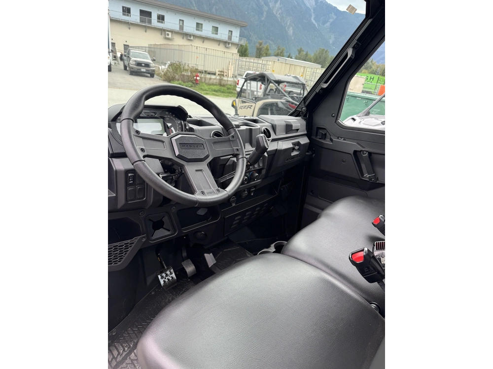 2027 Polaris Ranger Xp 1000 Cab W/track Kit *$323 Bi-weekly* alt