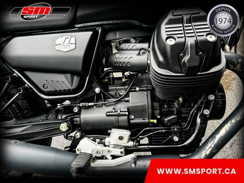 2021 Moto Guzzi V7 Stone alt