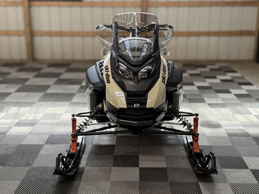2027 Ski-doo Renegade Adrenaline 900 Ace Turbo R alt