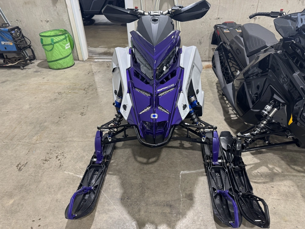 2027 Polaris Switchback Assault 9r 146 2.0 alt