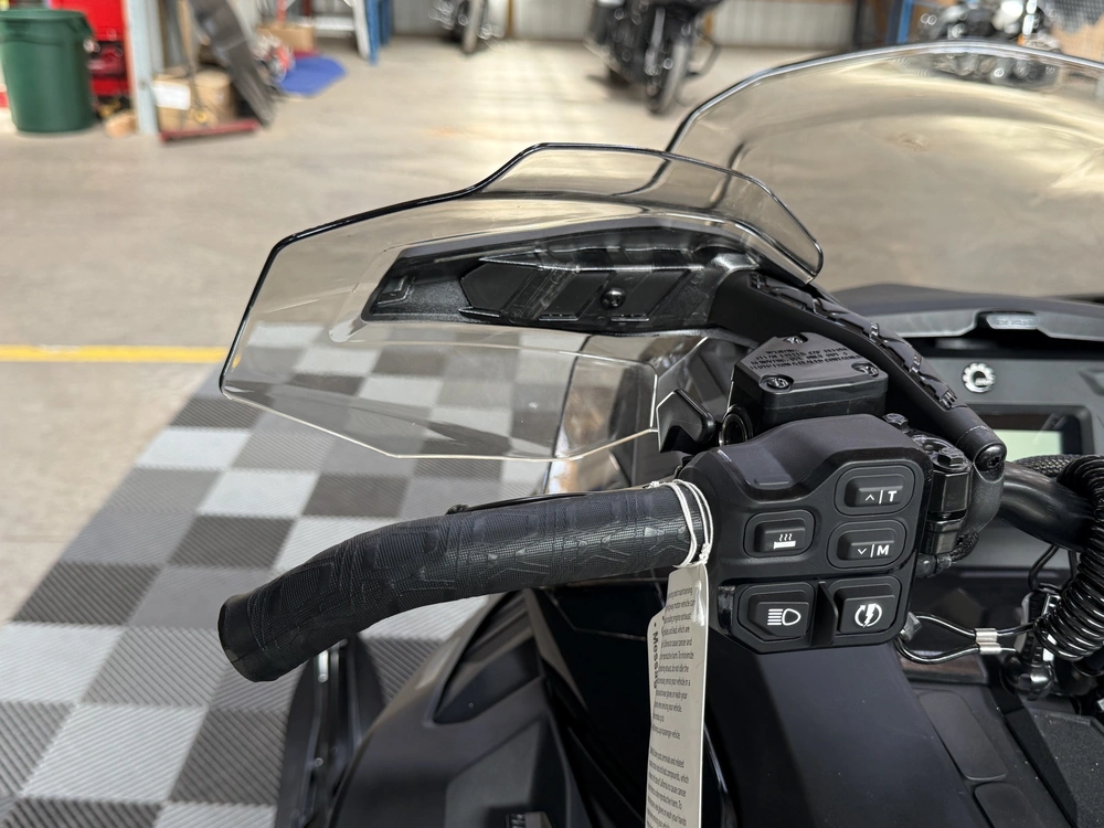 2027 Ski-doo Mxz 850 E-tec Adrenaline 137 alt
