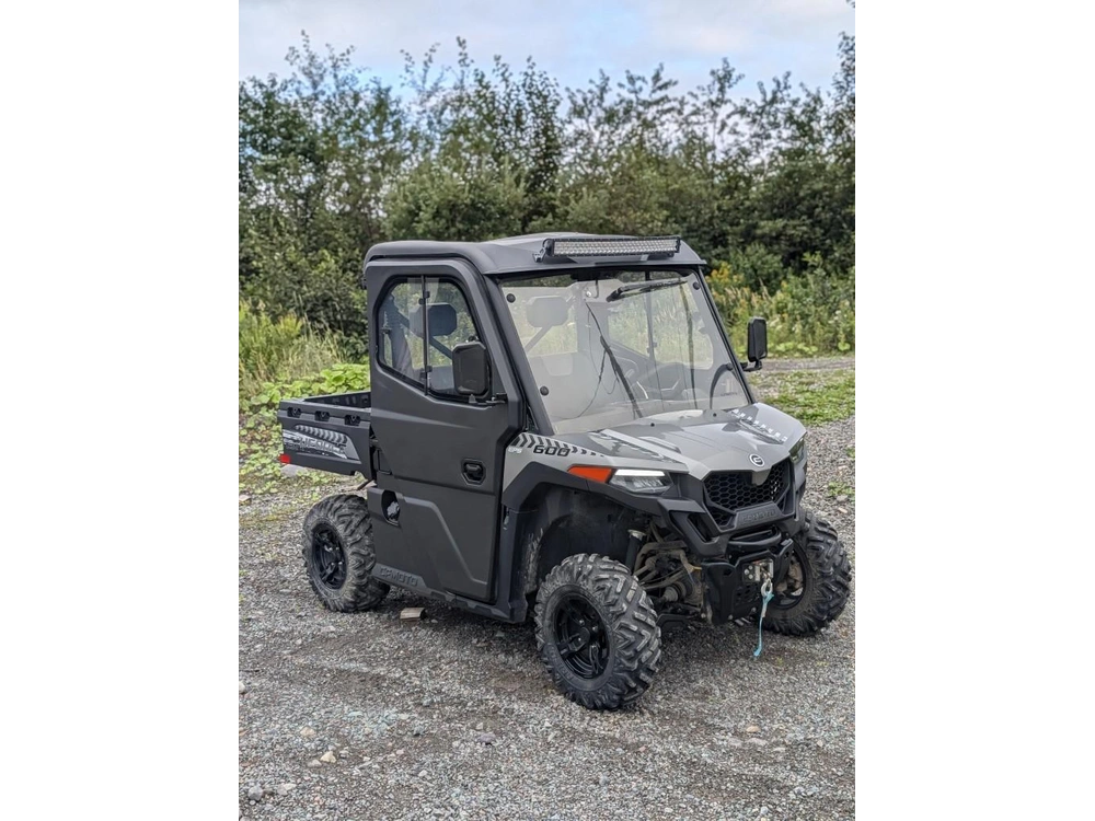 2022 Cfmoto Uforce 600 alt