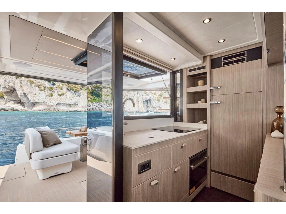 Prestige Yachts F 4.9 2028 alt