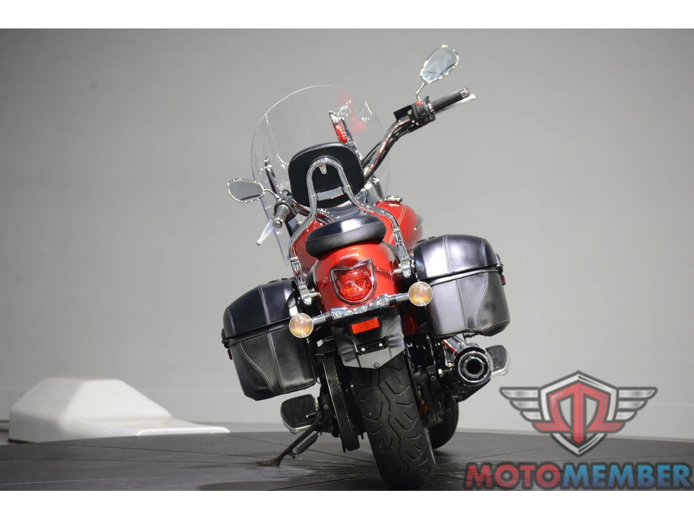 2011 Yamaha V Star 950 Tourer alt