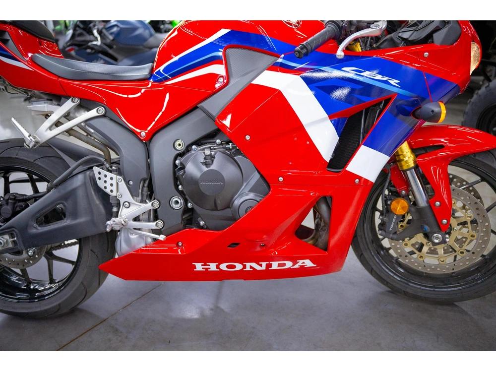 2024 Honda Cbr600rr alt
