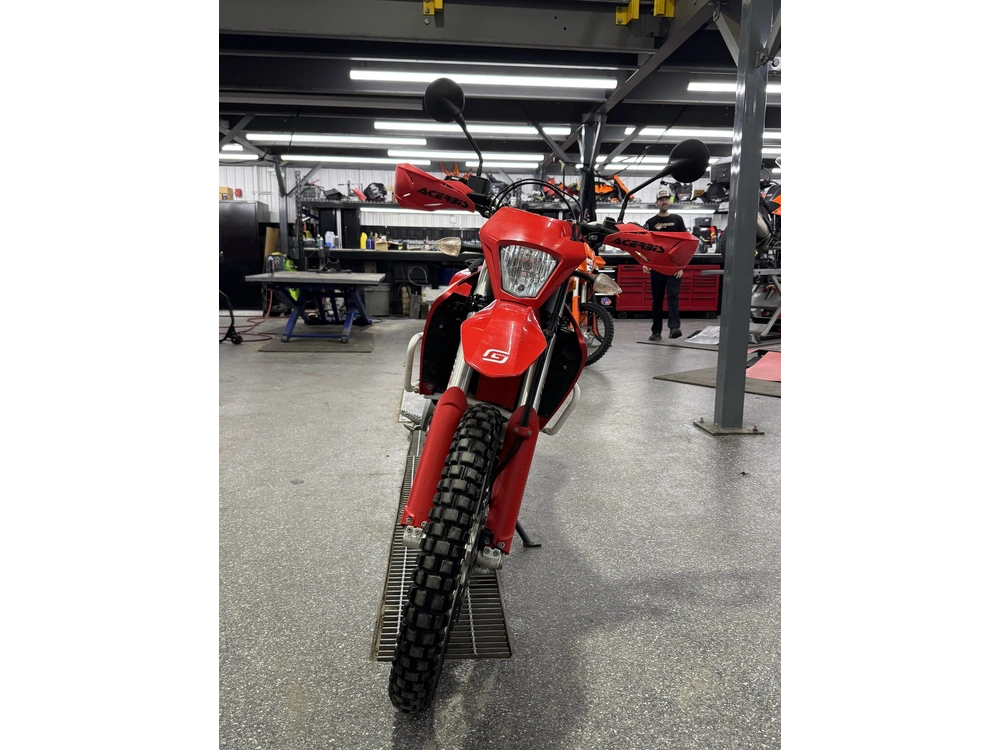 2023 Gasgas Es700 alt