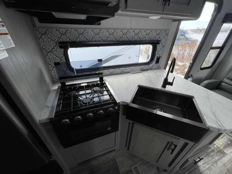 2022 Keystone Rv Coleman 264rl alt