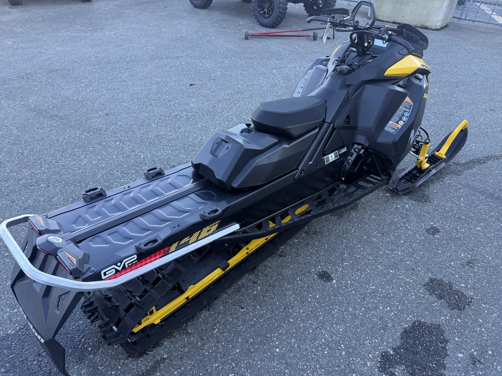 2027 Ski-doo Summit Neo+ 600 Efi Hurricane Flexedge 1.75' E.s. Lac alt