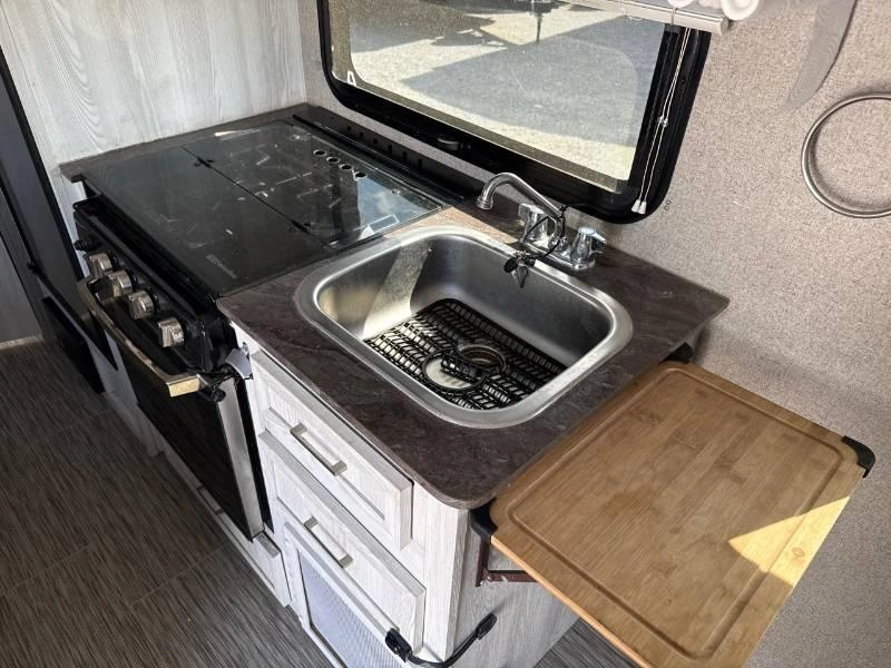 Forest River Flagstaff 19fd 2020 alt