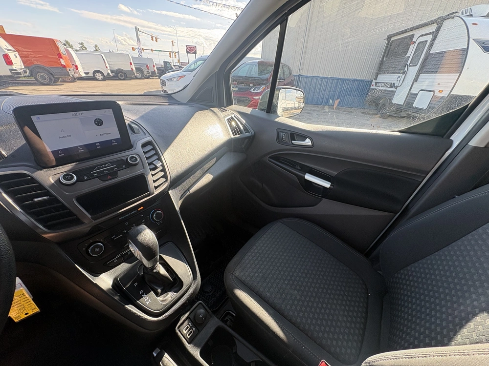 2021 Ford Transit Connect alt