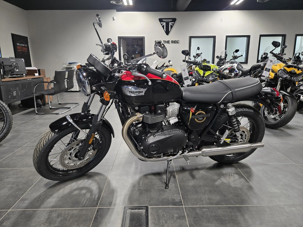 2026 Triumph Bonneville T100 alt