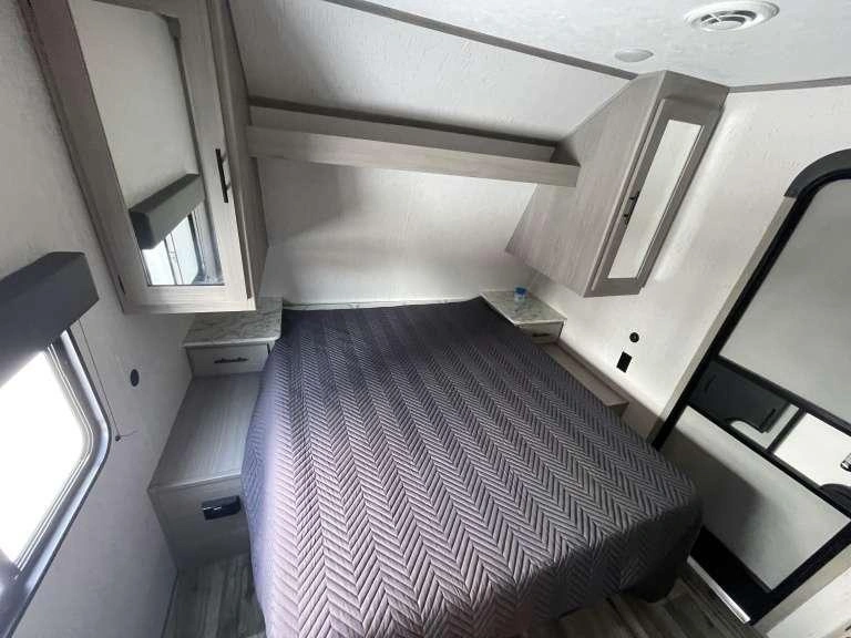 2022 Keystone Rv Coleman 264rl alt