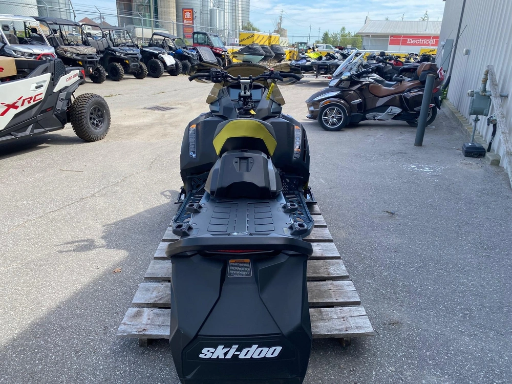 2026 Ski-doo Renegade 900 Xrs Turbo R alt