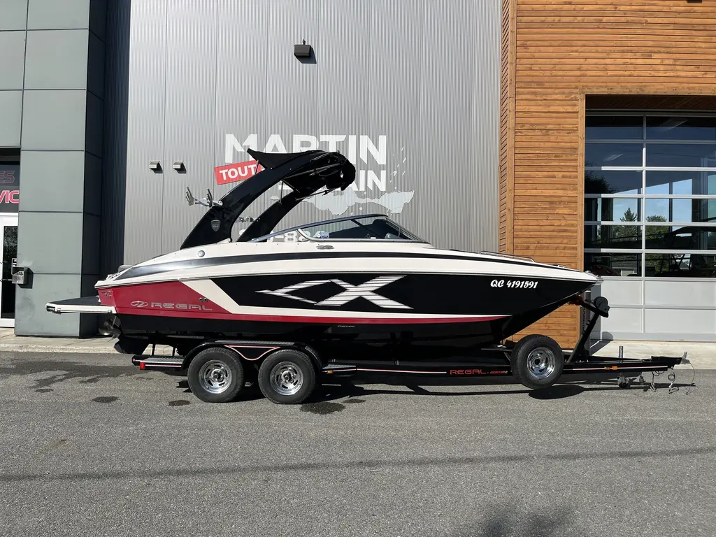 2014 Regal 24 FASDECK RX