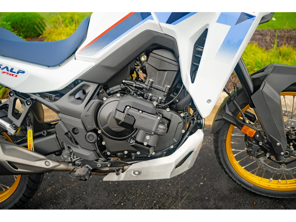 2026 Honda Transalp E-clutch